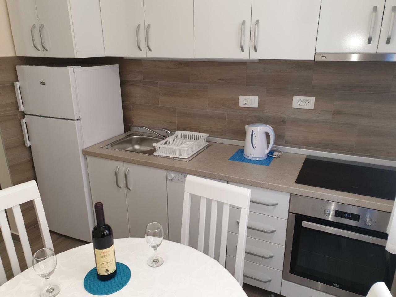 Apartments Jadran Tivat Kültér fotó