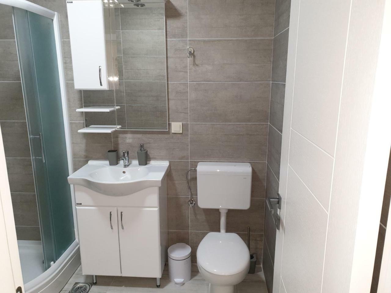 Apartments Jadran Tivat Kültér fotó